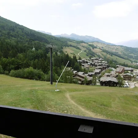 : 2 Pieces Renove, Front De Piste, Balcon, Casier A Skis, Pour 4 Personnes - Fr-1-356-328 Apartment Valmorel